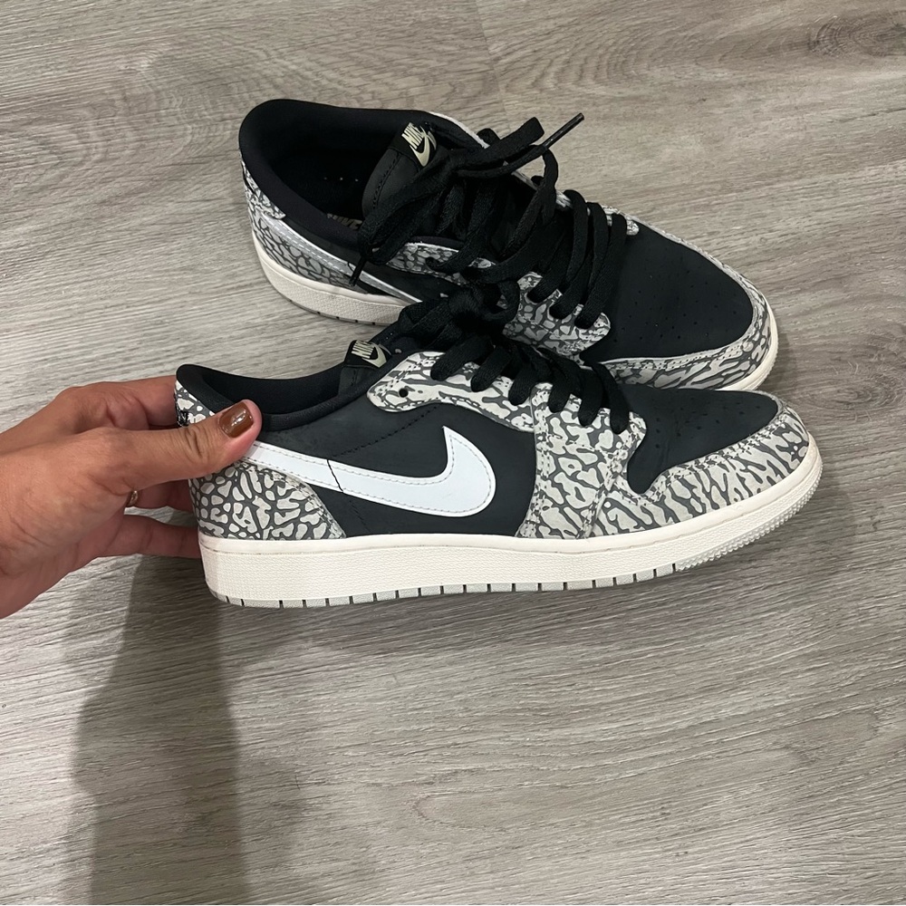 Jordan 1 Retro Low OG Size 6.5Y - Picture 1 of 10